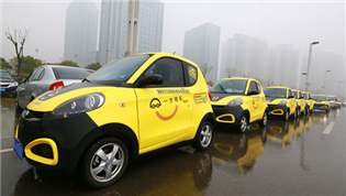 這50輛新能源汽車(chē)太黃了！招手即停、一步送到大河車(chē)展的門(mén)口