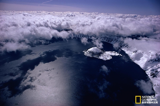 火山口湖國家公園，俄勒岡州攝影：Sam Abell，國家地理創(chuàng)意版