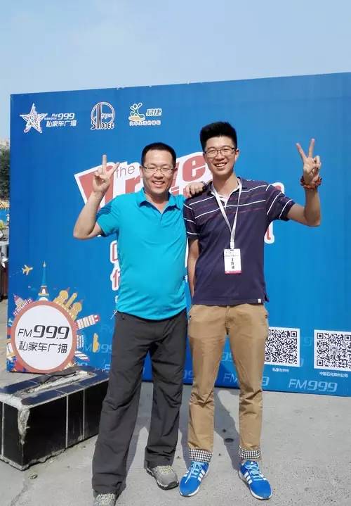 主播鄭強，這兩條大長腿，恩…適合去學(xué)游泳