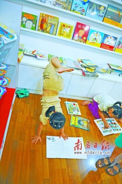 　由于有的孩子自控力差，造成圖書(shū)損壞。 南方日?qǐng)?bào)記者 王云攝