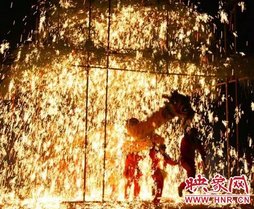 確山鐵花將登上萬眾矚目的春晚舞臺！