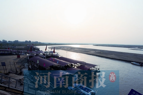 鄭州黃河邊上多數(shù)“漁家樂”均無船檢、合格證等