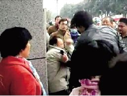 純屬誤會，人家不是人販子