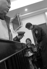 湖南男子殺妻后藏尸2年 其妻曾寫7本家暴日記 湖南男子殺妻后藏尸2年 其妻曾寫7本家暴日記