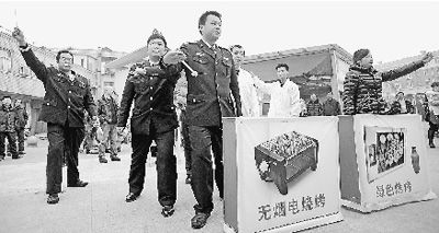 “小品執(zhí)法”。