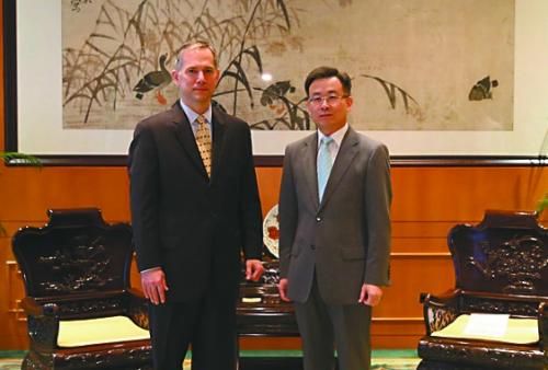 27日,中國外交部駐港特派員宋哲會見夏千福。