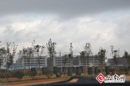 2010年11月的時(shí)候，爭(zhēng)議土地上已經(jīng)是密布的高樓群。