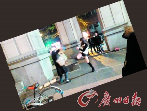 “保時捷女孩”踢腿救人。