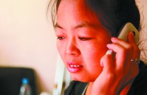 每次給家人打電話，史女士都會很難過。