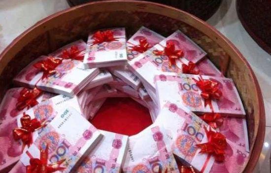 近來(lái)網(wǎng)絡(luò)傳的“土豪”聘禮讓不少人“羨慕嫉妒恨”(配圖來(lái)自網(wǎng)絡(luò))