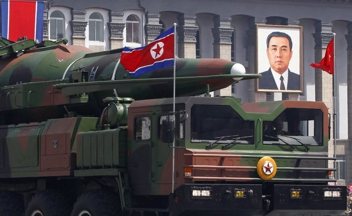 外媒：朝鮮軍方"獲準(zhǔn)"毫無(wú)慈悲對(duì)美國(guó)實(shí)施核打擊
