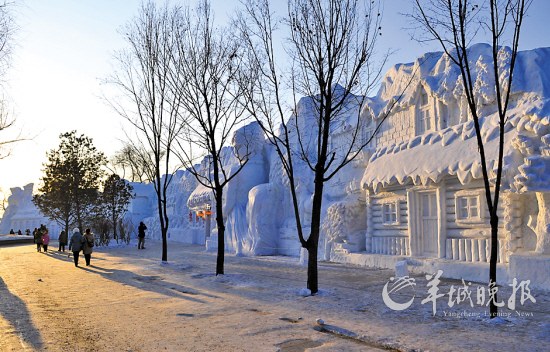 自然賜于雪的無垠，藝術(shù)給予雪的靈魂，人類創(chuàng)造雪的財富 王遠(yuǎn)昌攝