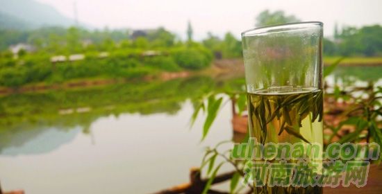 直上峨眉賞云海 煙雨柳江入夢(mèng)來