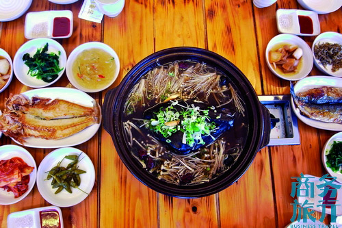 島上著名的養(yǎng)生大餐。