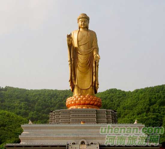 深秋去堯山賞紅葉、泡溫泉、拜大佛