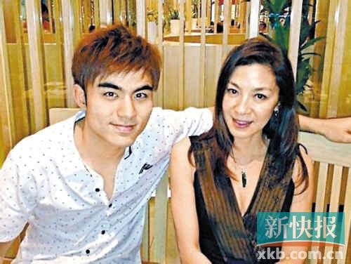 梁洛施的初戀男友Adriano與楊紫瓊也是朋友。
