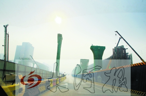 　三環(huán)大“項(xiàng)圈”，西、北兩段預(yù)計(jì)年底通車