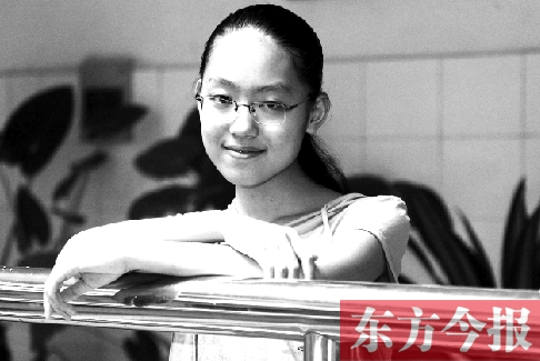 祁瑩就讀于鄭州外國(guó)語中學(xué)，她的夢(mèng)想是當(dāng)一名外交官 邱琦/圖