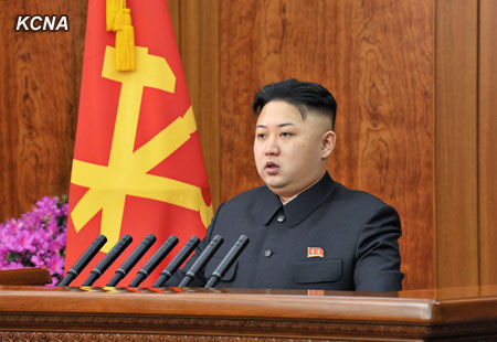 據(jù)朝中社報道，朝鮮最高領(lǐng)導(dǎo)人金正恩1日發(fā)表2013年新年賀詞。