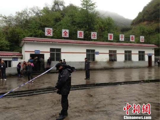 圖為事故救援現(xiàn)場(chǎng)。 禎東 攝