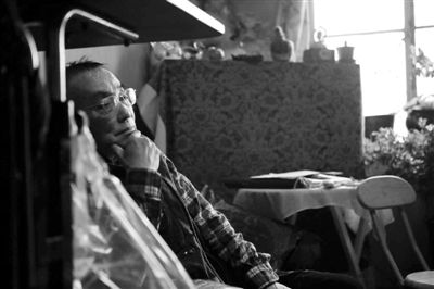 昨日，朱令父親吳承之說(shuō)，這些年來(lái)他們一直在等待事件調(diào)查結(jié)果。新京報(bào)記者 王嘉寧 攝