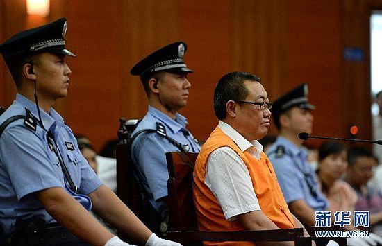 西安市中級人民法院今天（8月30日）公開開庭審理被告人楊達(dá)才受賄、巨額財產(chǎn)來源不明一案