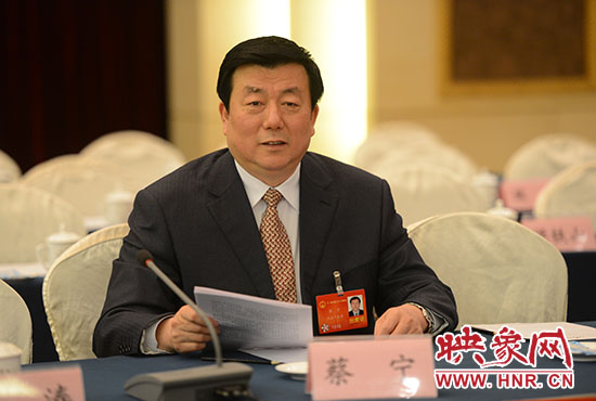全國人大代表、河南省人民檢察院檢察長蔡寧