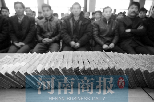 打擊拖欠農(nóng)民工工資，鄭州今年又出狠招（資料圖）河南商報(bào)記者 王春勝/攝