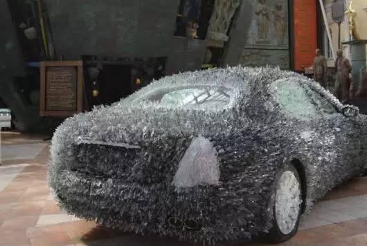 驚！車主用玻璃渣改裝瑪莎拉蒂
