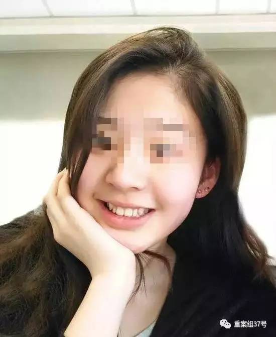 17歲高中男生教室里掐死女同學(xué)，被訴故意殺人和強(qiáng)奸