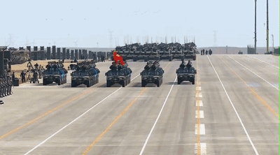 日本網(wǎng)友第一次看中國建軍節(jié)閱兵直播 啥反應(yīng)？