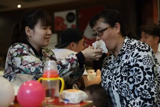 有了女兒后，我更能體會當(dāng)媽的辛苦與付出，謝謝你媽媽