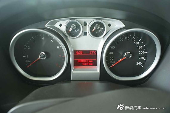 　?？怂箖蓭?jīng)典1.8MT 時尚型