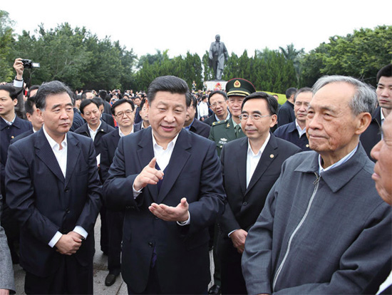 2012 年12 月，習(xí)近平任中共中央總書(shū)記后首次離京，即到改革前沿的廣東考察