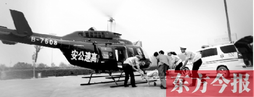 7月25日，河南省公安廳高速交警總隊(duì)進(jìn)行了首次直升機(jī)高速公路急救病人演練