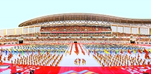 9月16日，第七屆全國農(nóng)民運動會開幕式在南陽市體育場舉行