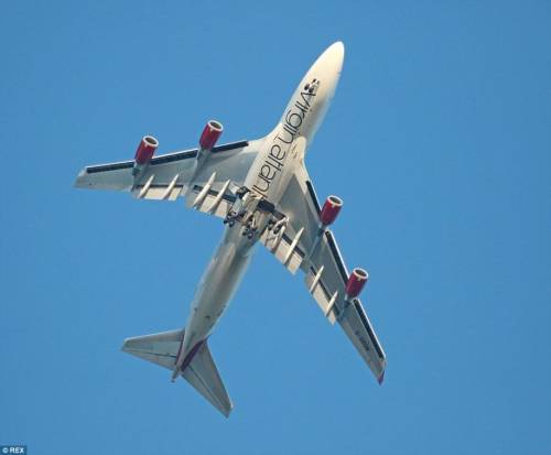 維珍航空飛拉斯維加斯航班緊急迫降 維珍航空飛拉斯維加斯航班緊急迫降