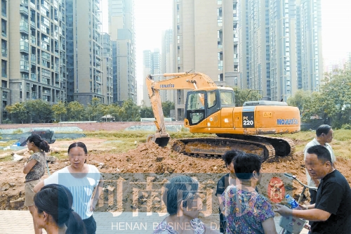 昨天，由于附近居民抗議，紅旗變電站項(xiàng)目再次停工