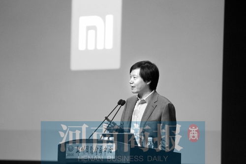 小米科技董事長雷軍說，互聯(lián)網(wǎng)思維就七個字：專注、口碑、極致、快