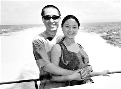 張藝謀與現(xiàn)任妻子陳婷。資料圖片