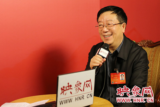 全國人大代表鄭永和做客映象網(wǎng)全國兩會(huì)北京直播室。