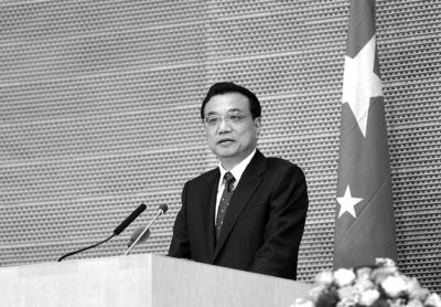 當?shù)貢r間5月5日，國務院總理李克強在非盟會議中心發(fā)表演講。圖/中國政府網(wǎng)