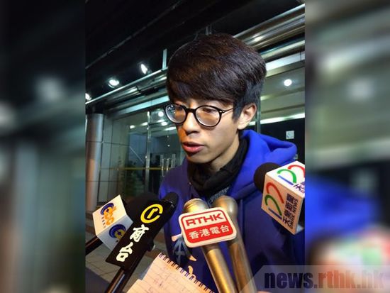 黃臺(tái)仰因設(shè)想?yún)⑴c旺角暴亂被香港警方拘捕，被指涉嫌參與旺角暴動(dòng)。