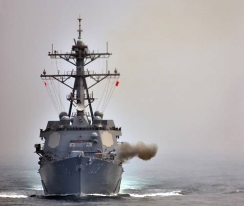 美國(guó)海軍的韋恩、麥亞號(hào)新型驅(qū)逐艦25日在朝鮮半島西部海域與韓國(guó)海軍聯(lián)合軍演