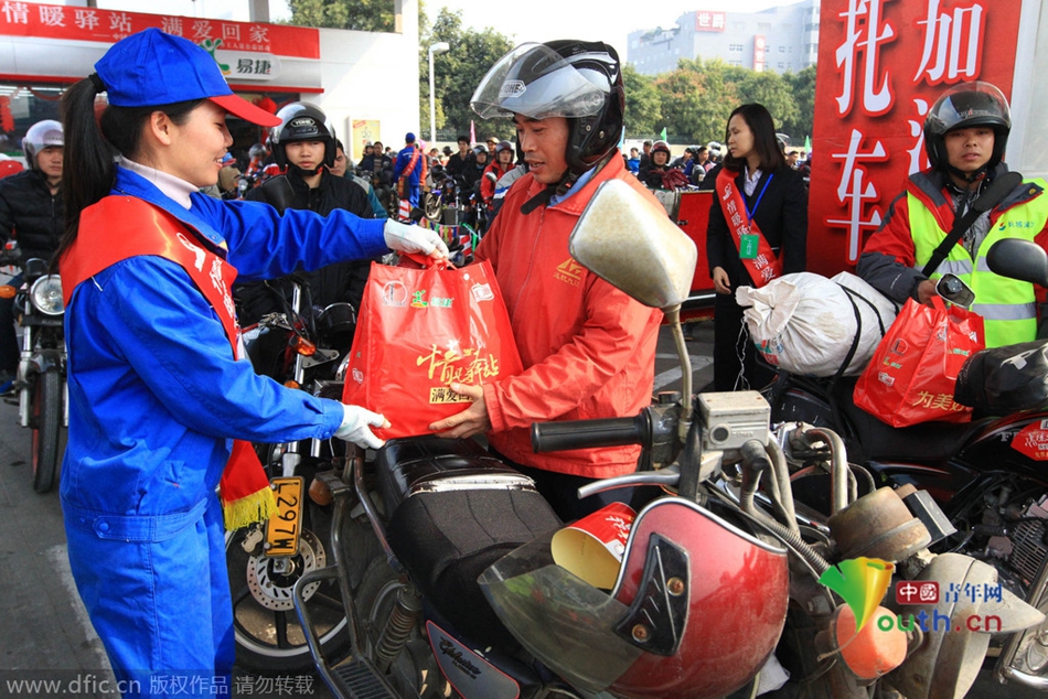 今年廣東、廣西兩省共193座中石化油站將為返鄉(xiāng)車主提供“6+X”免費(fèi)服務(wù)，并將為1萬名“返鄉(xiāng)摩騎”免