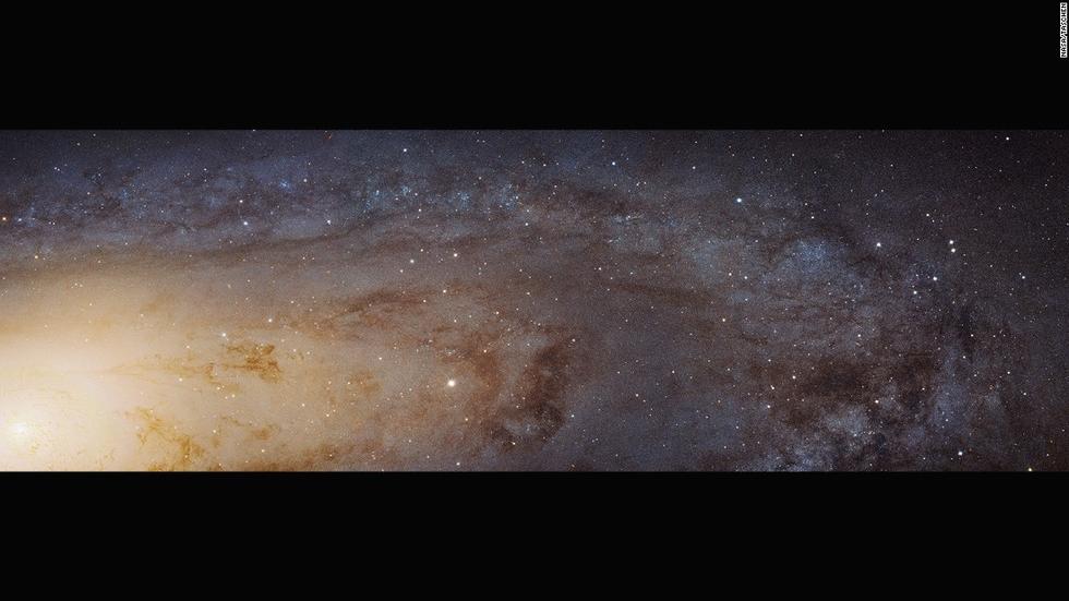 離銀河系較近的仙女座星系可以在晴朗的黑夜被肉眼觀測到。