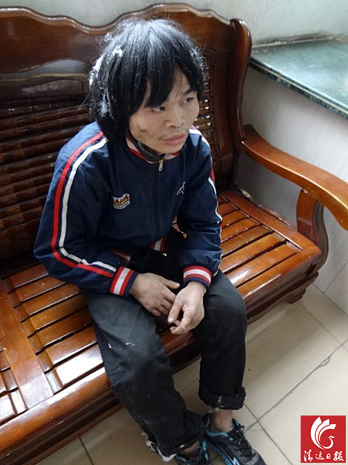 1997年16歲時被“杜某”以招工名義帶離家鄉(xiāng)關(guān)押干活至今。