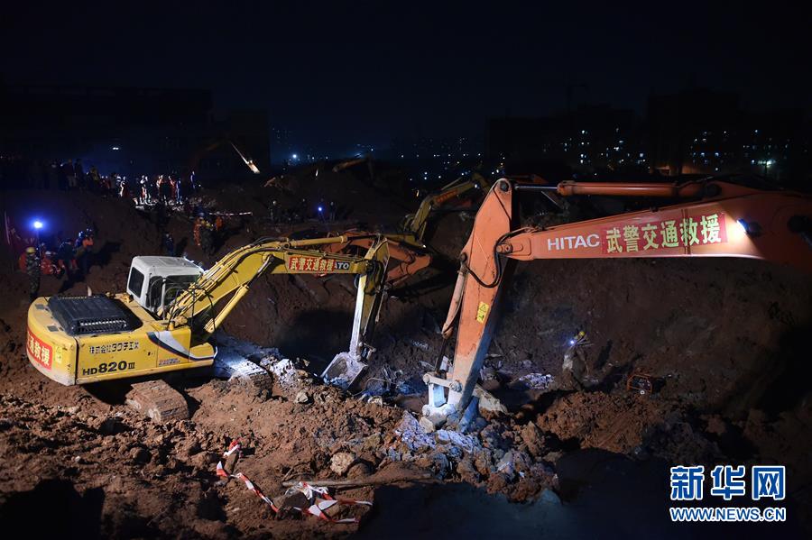 救援車源源不絕，救援人源源不斷——深圳滑坡災害救援處置36小時全景掃描