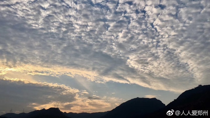 又被鄭州的藍(lán)天刷屏！隨便一拍就是手機(jī)壁紙