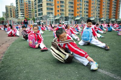 　小學(xué)生活動